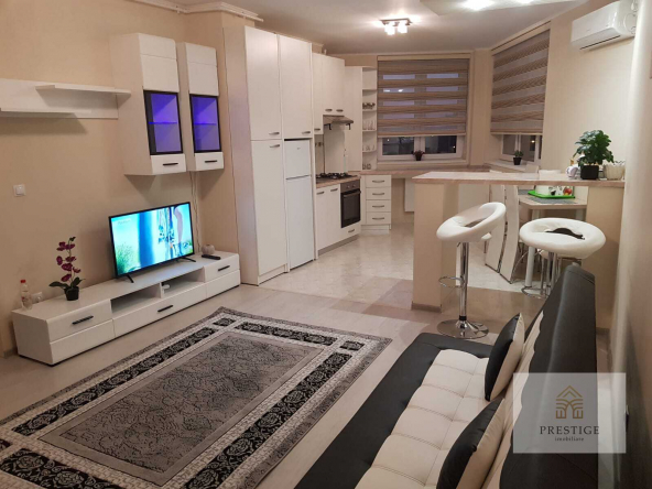 0021e12c fb01 4e2a a4a2 4897375050f4