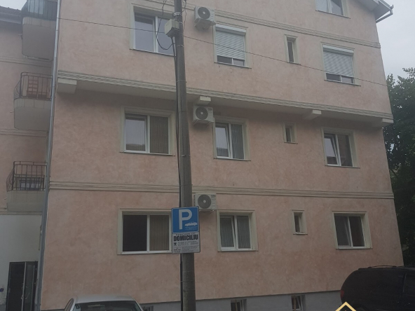 ad90df87 904c 49e3 9dd0 5bc2272c11db 1