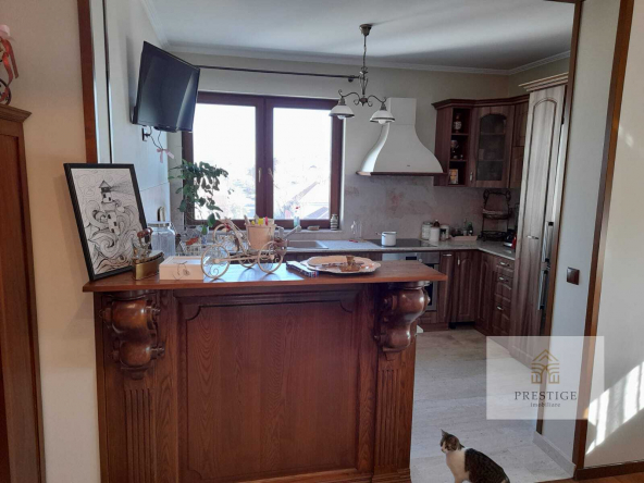 c70b6ad4 7c60 4357 a884 c33d370eb0a8