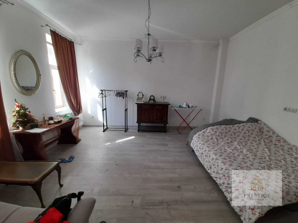 f2e5cf20 dff0 45a3 86d7 397526c031ff