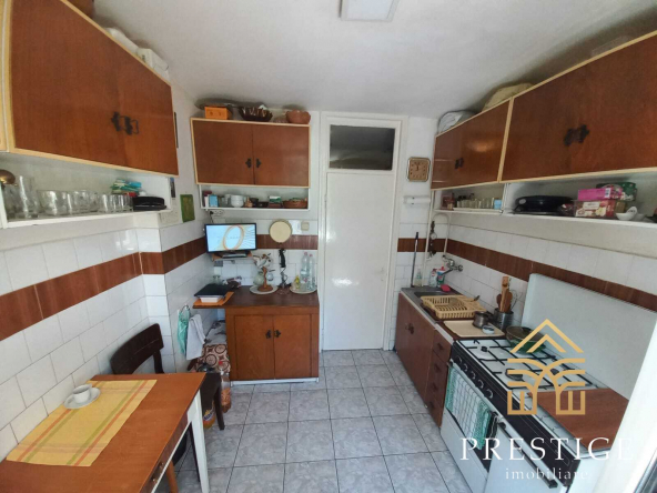 ea71693c bfce 4efd 882d 821d9603f897