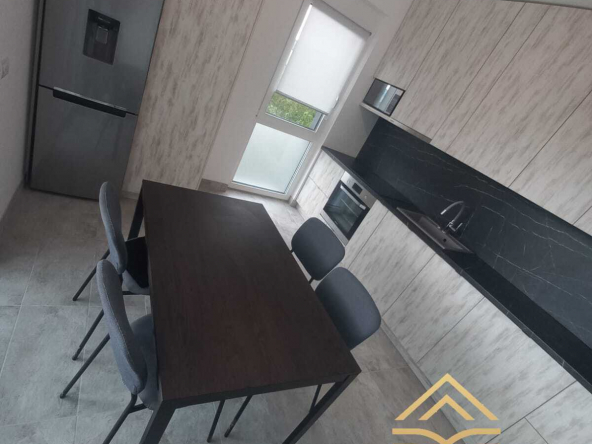 a5e082b6 fe88 46e3 87e1 2812f03e6d07