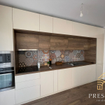 e2340367 2c76 4fec b753 5f6fbc45262d